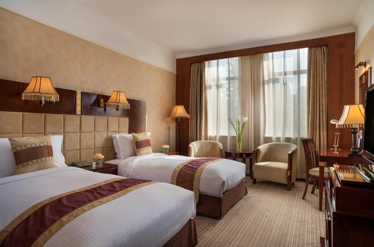 Grand Mercure Xian On Renmin Square Exterior photo