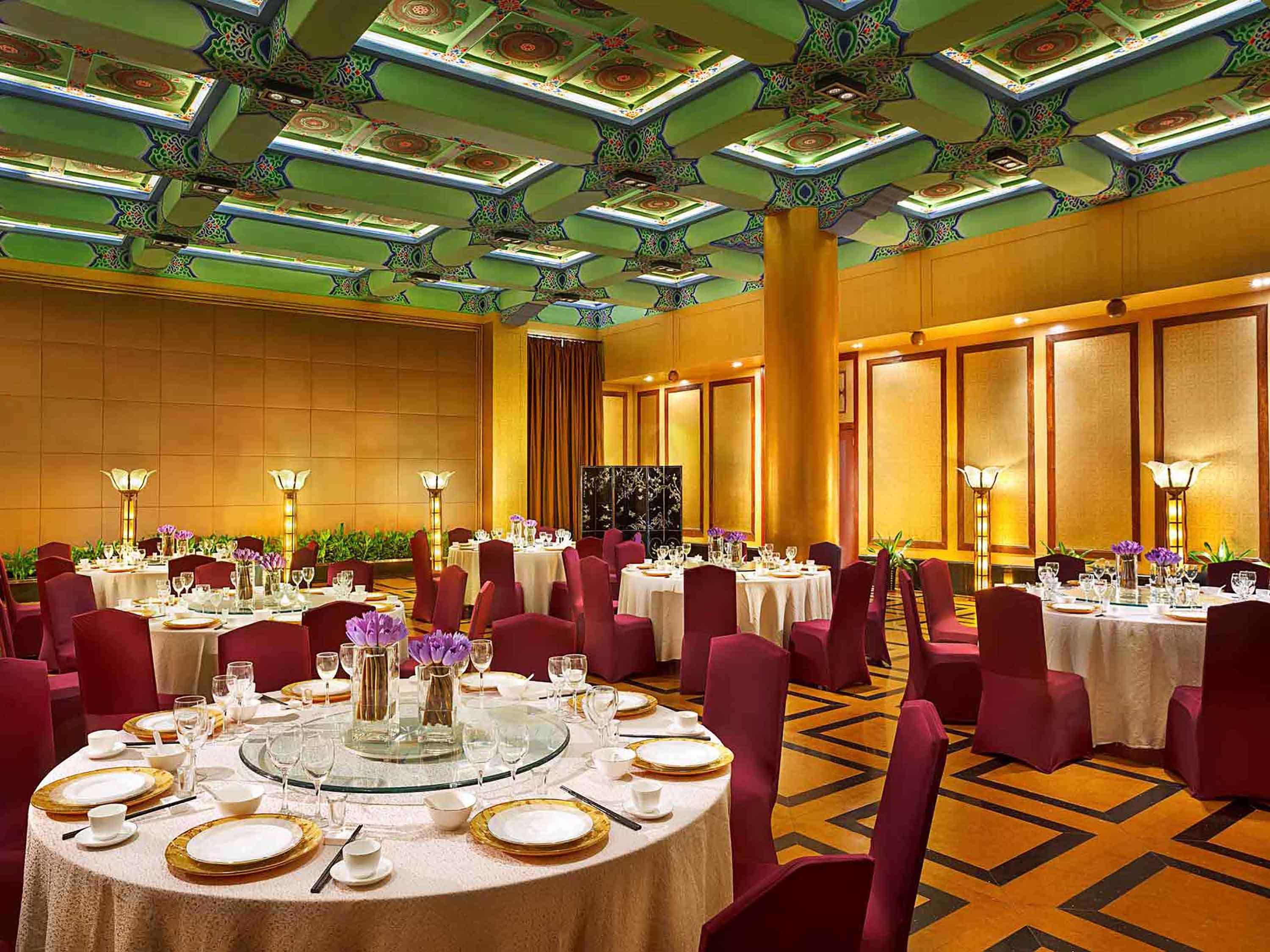 Grand Mercure Xian On Renmin Square Exterior photo