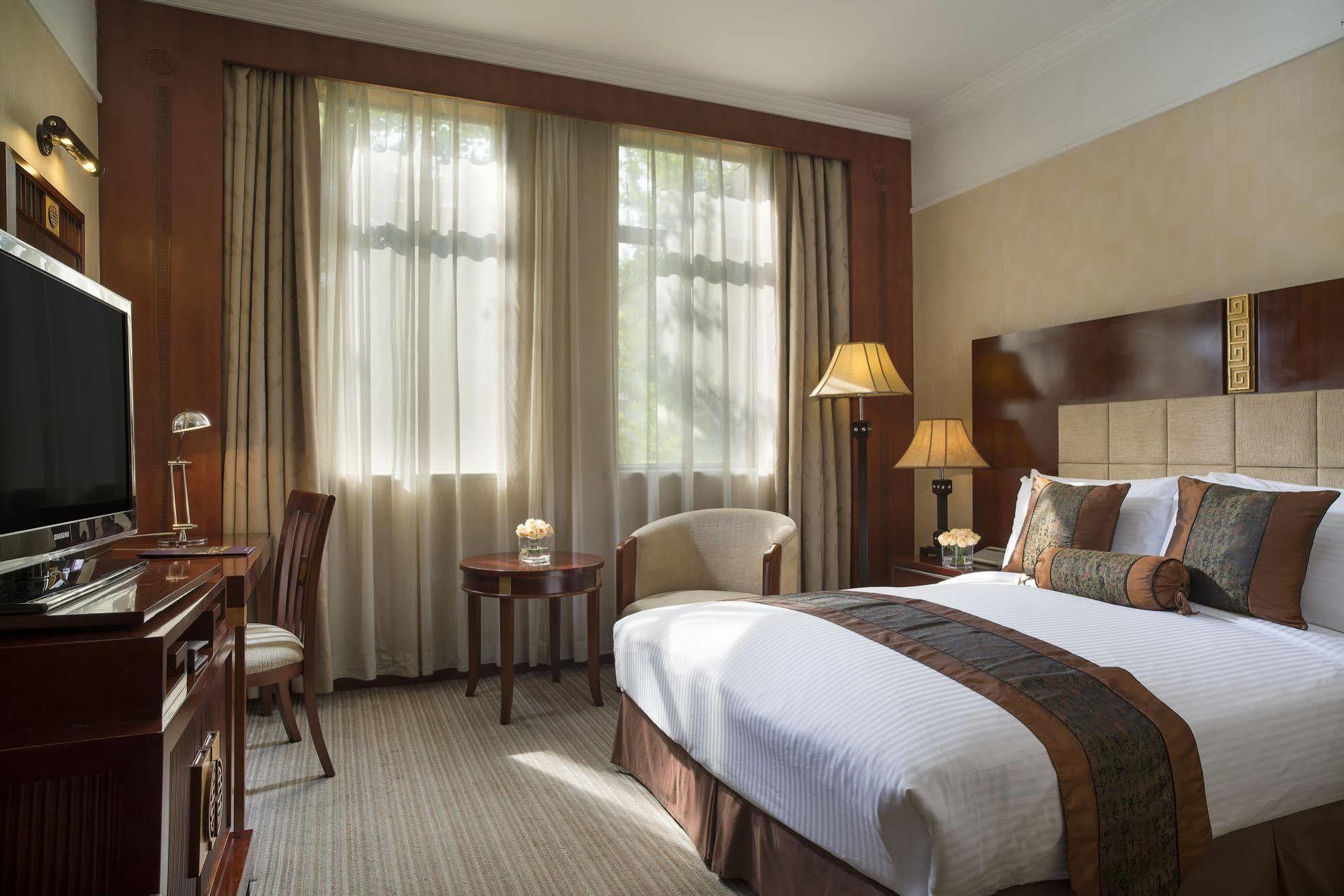 Grand Mercure Xian On Renmin Square Exterior photo