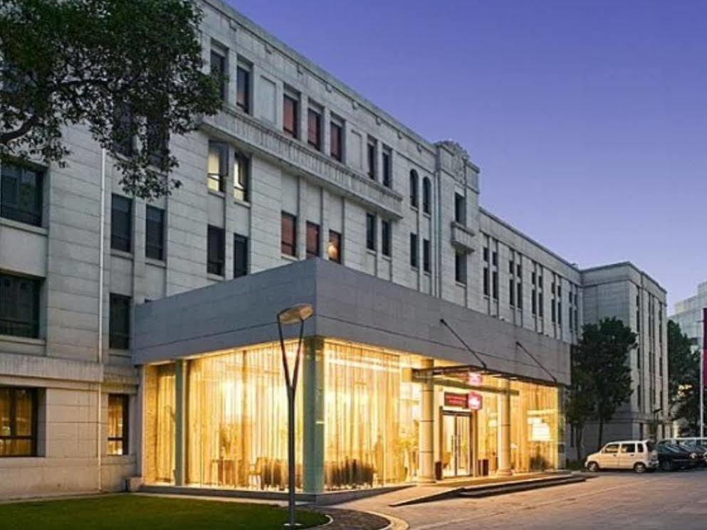Grand Mercure Xian On Renmin Square Exterior photo